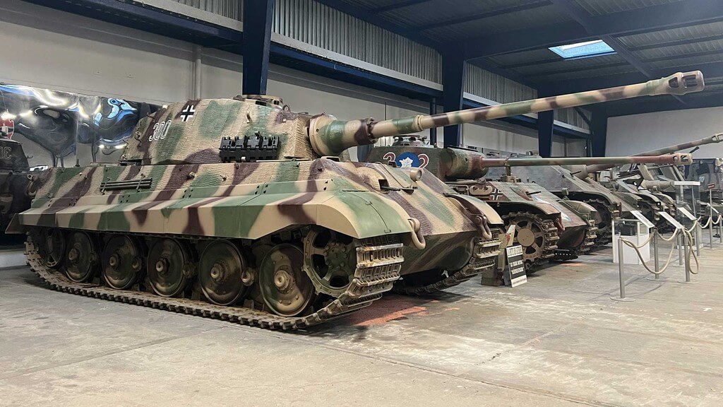 王の到着】「King Tiger」の咆哮が「TANKFEST 2025」に響き渡る | 一般